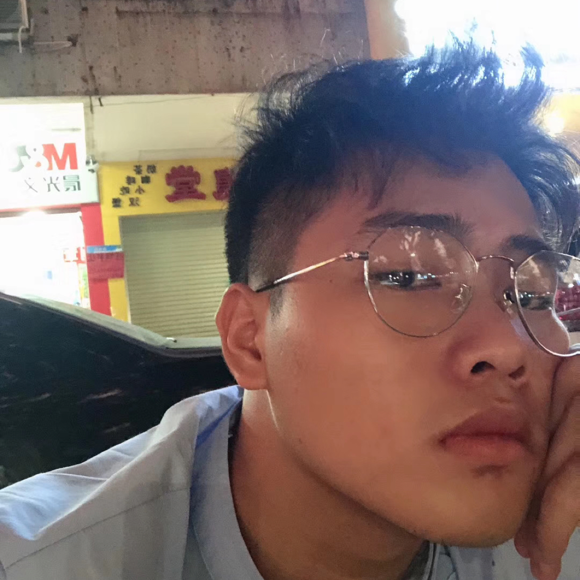 黄祈龙